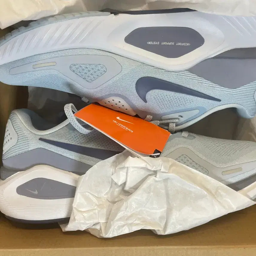[BUNJANG] Nike Structure 26 Wide Running Shoes / [275] 나이키 스트럭처 26 와이드 러닝화