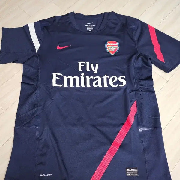 [BUNJANG] Arsenal Authentic Player Issue Training Short Sleeve Jersey (European L / Korean 105) / 아스날 지급용 트레이닝 반팔(L105)