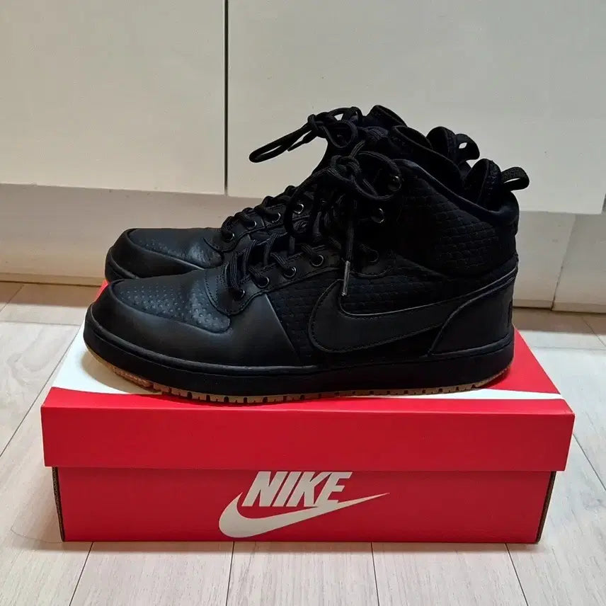 [BUNJANG] Nike Ebernon Mid Winter Sneakers Black (275mm) / 나이키 에버논 미드 윈터(Nike Ebernon Mid Winter) 스니커즈 블랙 컬러. 275mm