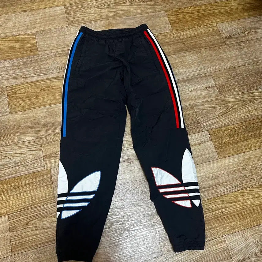 [BUNJANG] Adidas Trefoil Track Pants / 아디다스 트레포일 트랙 팬츠