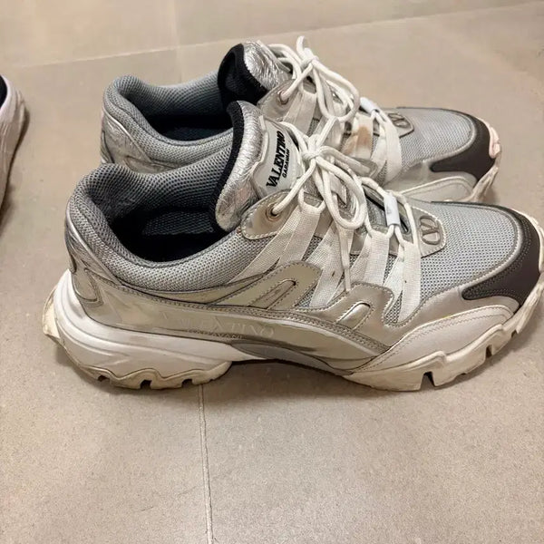 [BUNJANG] Valentino Climber Sneakers / 발렌티노 클라이머 스니커즈 42