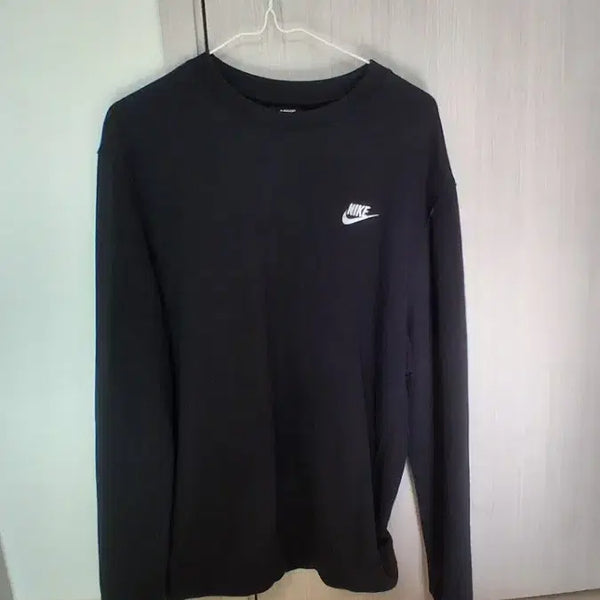 [BUNJANG] Nike Black Sweatshirt / 나이키 맨투맨 검정색