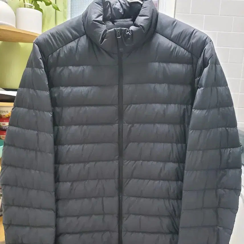 [BUNJANG] Uniqlo Lightweight Down Jacket (90:10) / 유니클로 경량패딩 다운90:10