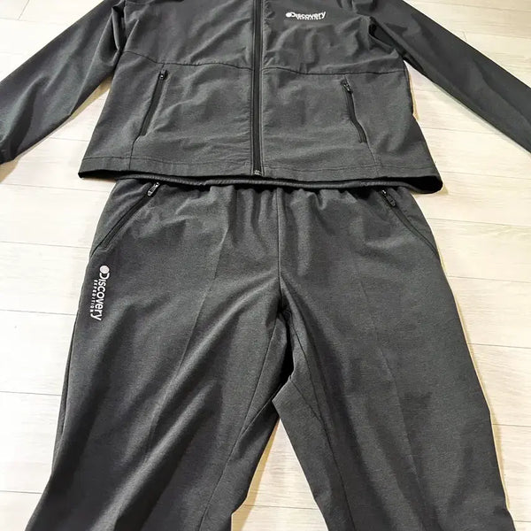 [BUNJANG] Discovery Sportswear Set / 디스커버리 운동복 세트