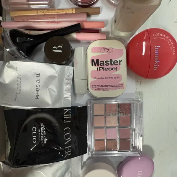 [BUNJANG] Bundle Set of Cosmetics / 거의 다 새상품 화장품 개싸게 일괄 처분