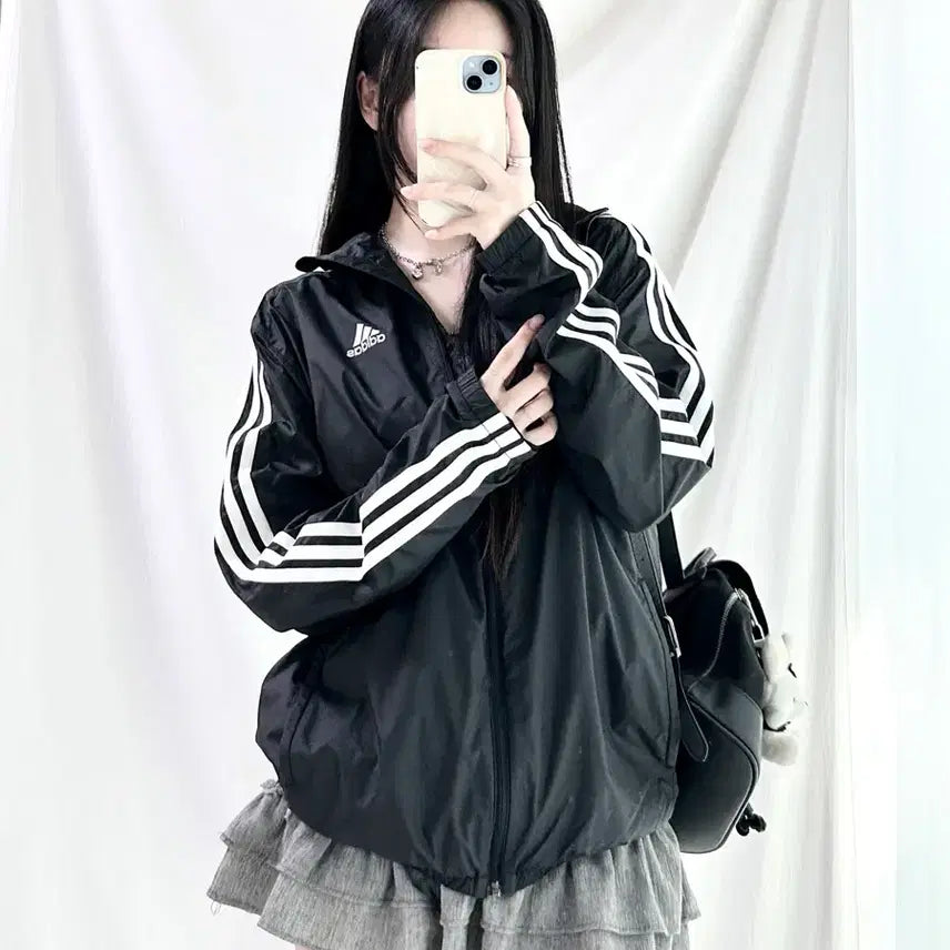 [BUNJANG] Adidas Black Three-Stripes Windbreaker Jacket / 아디다스 블랙 삼선 바람막이