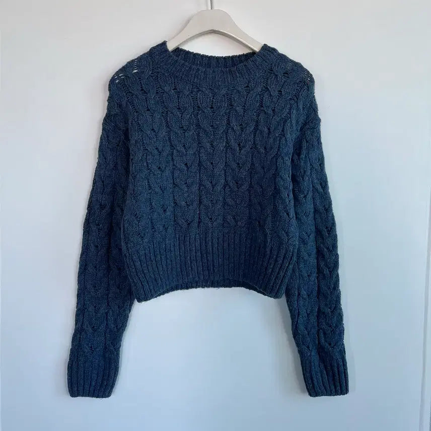 [BUNJANG] Cable Knit Cropped Short Navy Sweater / 케이블 꽈배기 크롭 숏 네이비 니트 스웨터 -1010