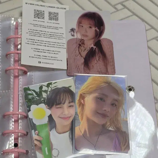 [BUNJANG] LOONA Chuu Lightstick Photocard Set / CHUU이달소 츄 응원봉 포카 등 총 3종