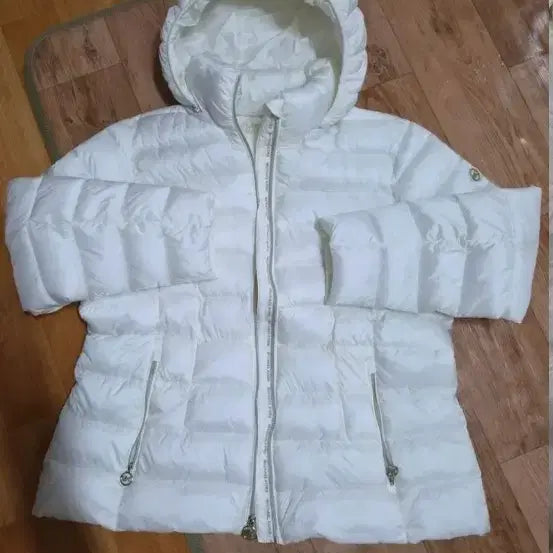 [BUNJANG] Michael Kors Lightweight Padded Jumper White / 마이클코어스 경량 패딩 점퍼 화이트