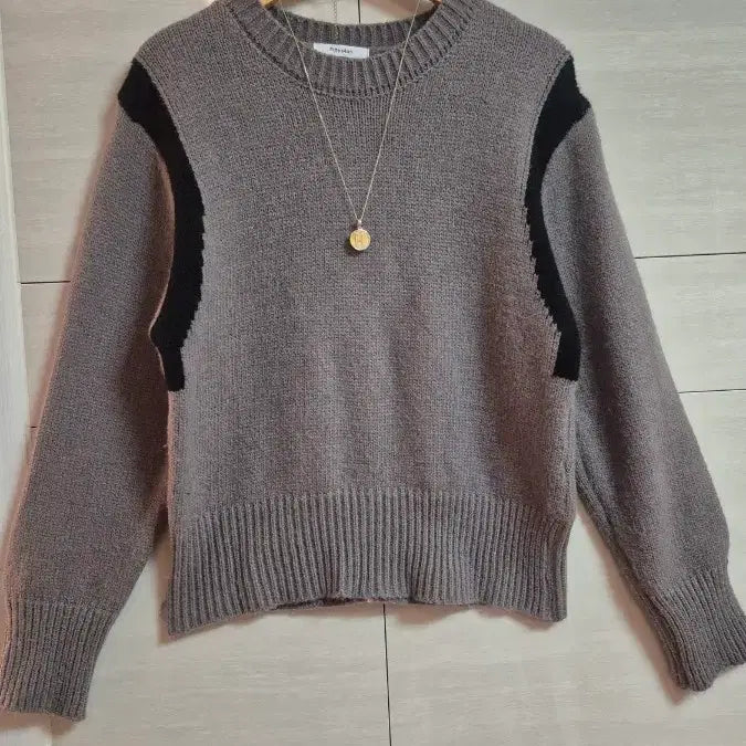 [BUNJANG] Knit Sweater - Grey Black / 니트 스웨터 그레이 블랙 포인트