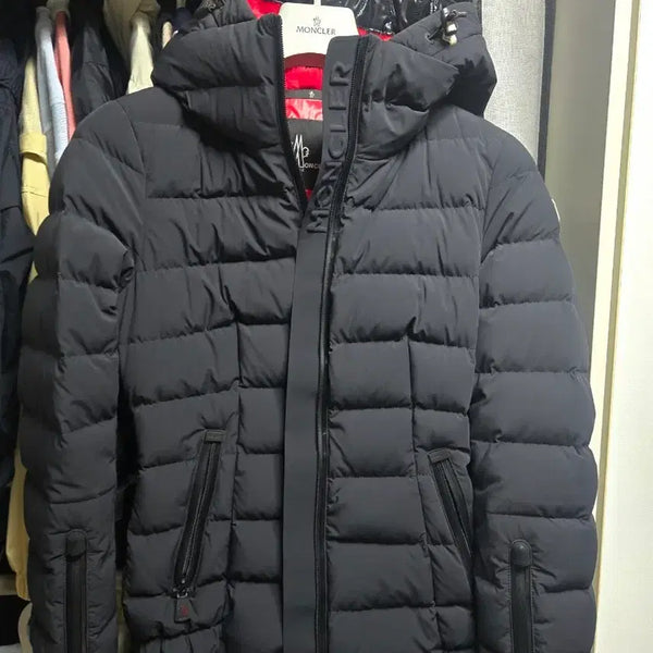 [BUNJANG] Moncler Padded Jacket with Hood / 몽클레어 패딩