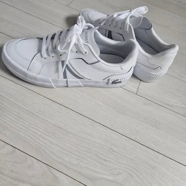 [BUNJANG] Lacoste White Sneakers / 라코스테 스니커즈 화이트