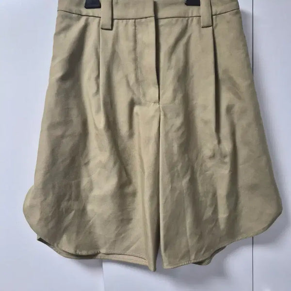 [BUNJANG] WXL Studio Beige Pintuck Shorts / wxlstudio 베이지 핀턱 반바지