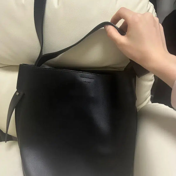 [BUNJANG] DECKLE Shoulder Bag Black / 덱케 숄더백 블랙