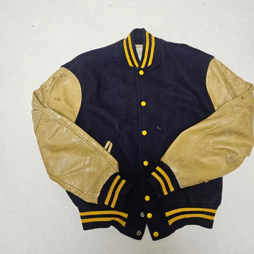[BUNJANG] 70s Wool & Leather Varsity Jacket (L) / 70s hallway 울 레더 바시티 자켓 L