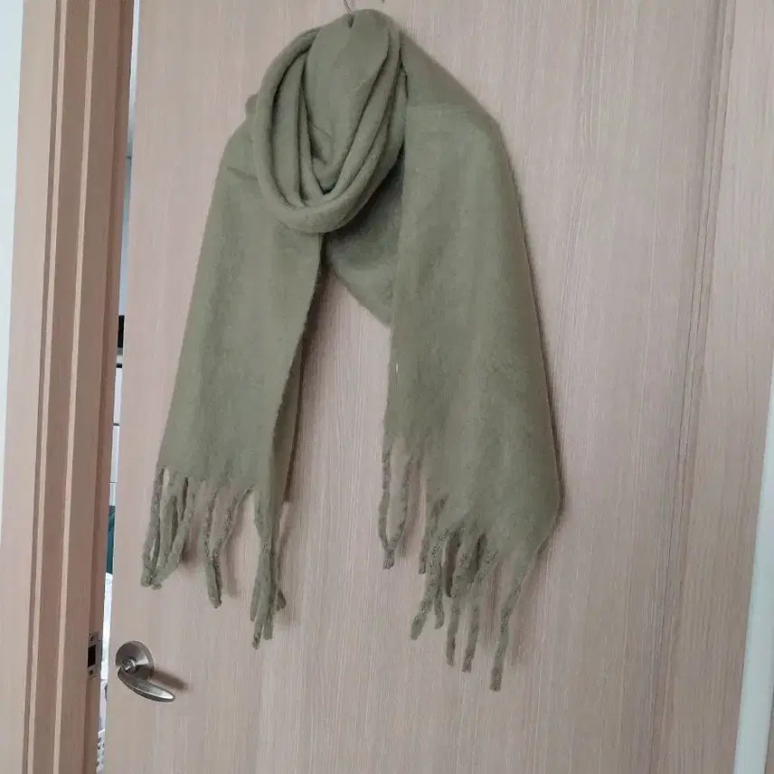 [BUNJANG] Olive Green Shawl Muffler / 올리브그린 숄 머플러