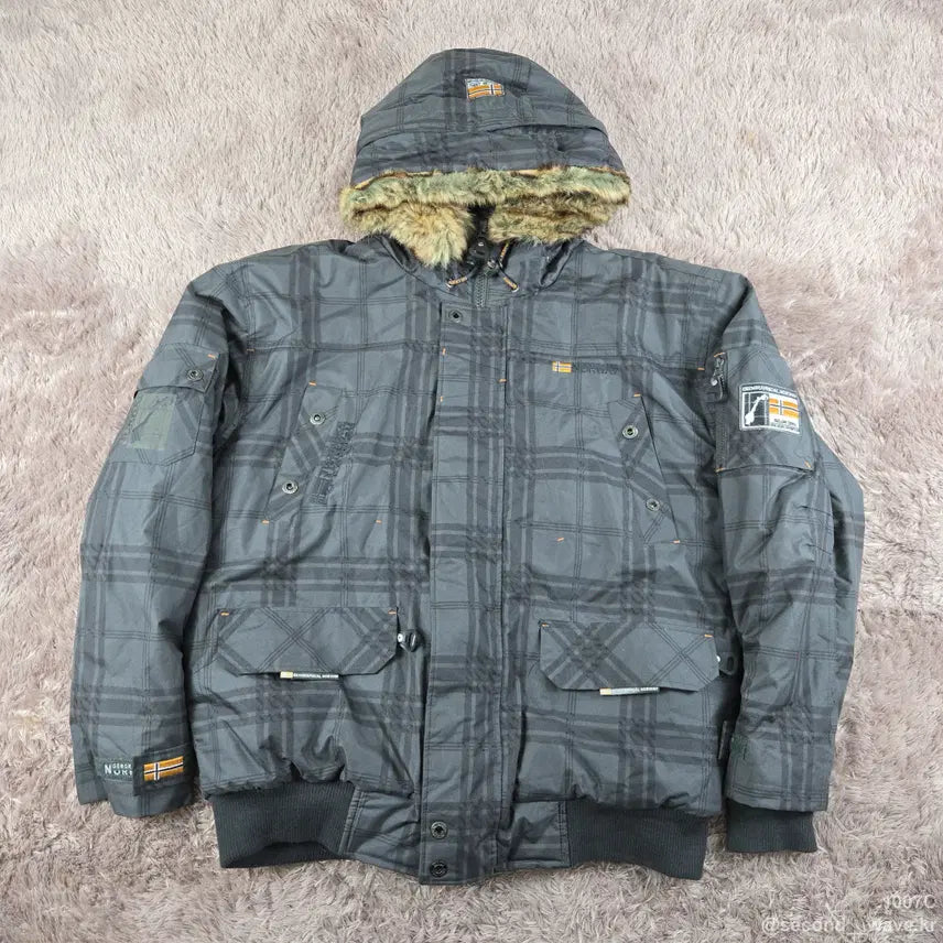 [BUNJANG] Geographic Norway Check Padded Jacket / C33. 지오그래픽 노르웨이 체크 패딩