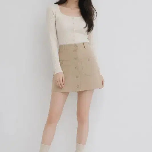 [BUNJANG] Button Point Mini Skirt / 여27/그로브 (새상품) 버튼 포인트 미니 스커트