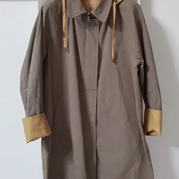 [BUNJANG] UVA Raglan Hooded Trench Coat Jacket / UVA 우바 나그랑 후드 트렌치코트 자켓 점퍼