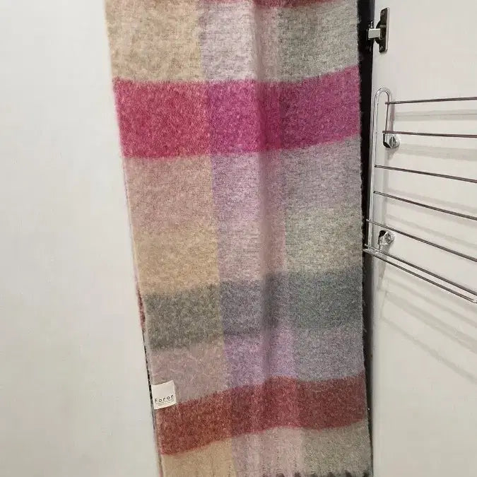 [BUNJANG] Oversized Cozy Plaid Muffler / 빅사이즈 포근한 체크 머플러