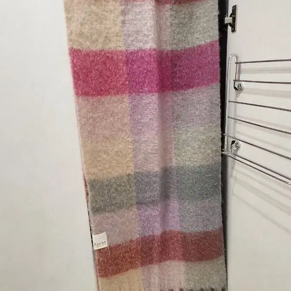 [BUNJANG] Oversized Cozy Plaid Muffler / 빅사이즈 포근한 체크 머플러