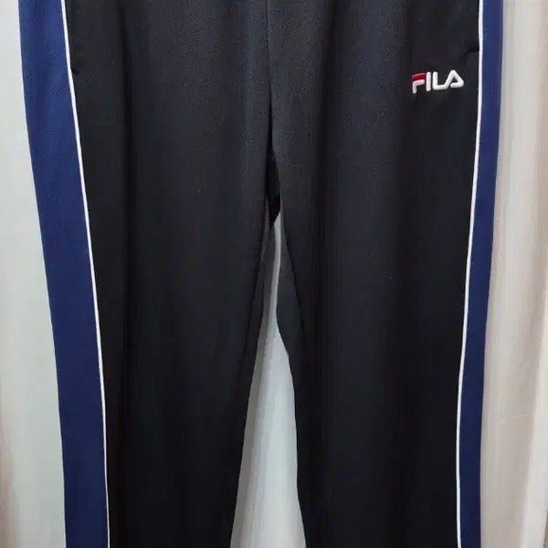 [BUNJANG] FILA Training Pants Black/Navy / 휠라 트레이닝 바지 검정색/네이비색