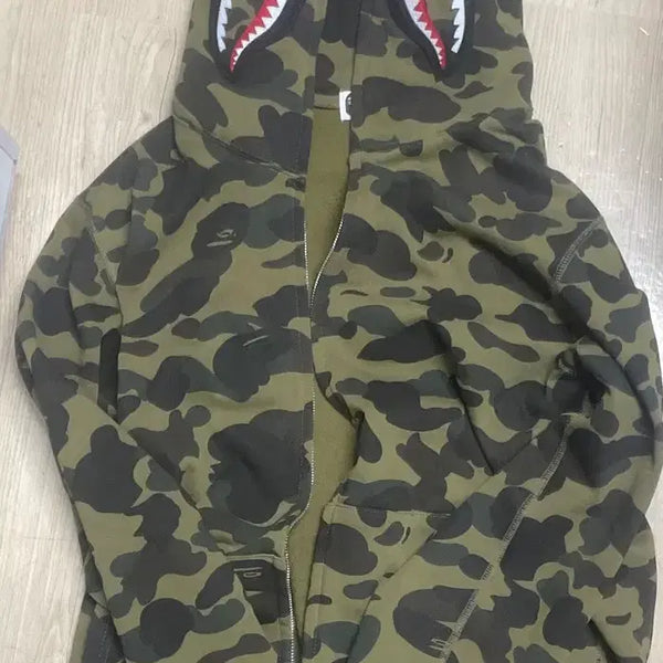 [BUNJANG] BAPE Shark Camo Full Zip Hoodie / 베이프 샤크 카모 후드티 카키