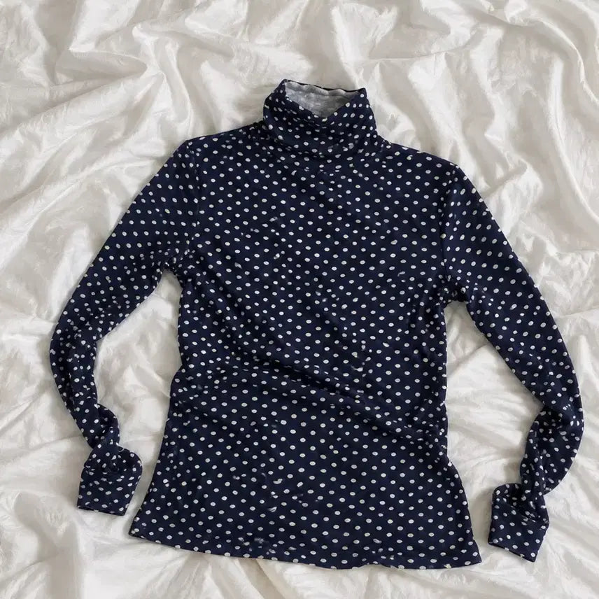[BUNJANG] Purple Polka Dot Turtleneck Top / 보라혹은 군청빛의 폴카도트 폴라티