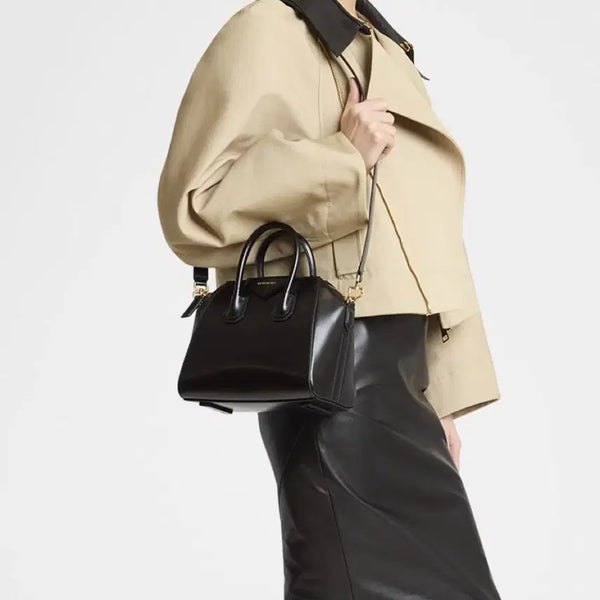 [BUNJANG] Givenchy Antigona Mini Black Bag / 지방시 안티고나 미니 블랙백 | 희소성 있는 클래식 명품백