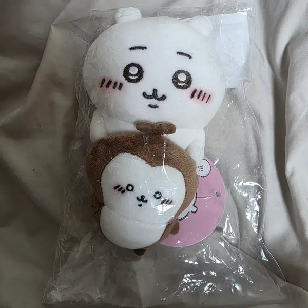 [BUNJANG] Chiikawa & Beetle Desktop Hanging Plush / 저도 쓰고 있는 치이카와 풍뎅이 데스크톱 걸이형 인형