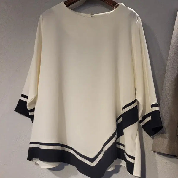 [BUNJANG] Asymmetrical Color-Block Blouse - New Arrival / 언발 배색 블라우스F 새상품
