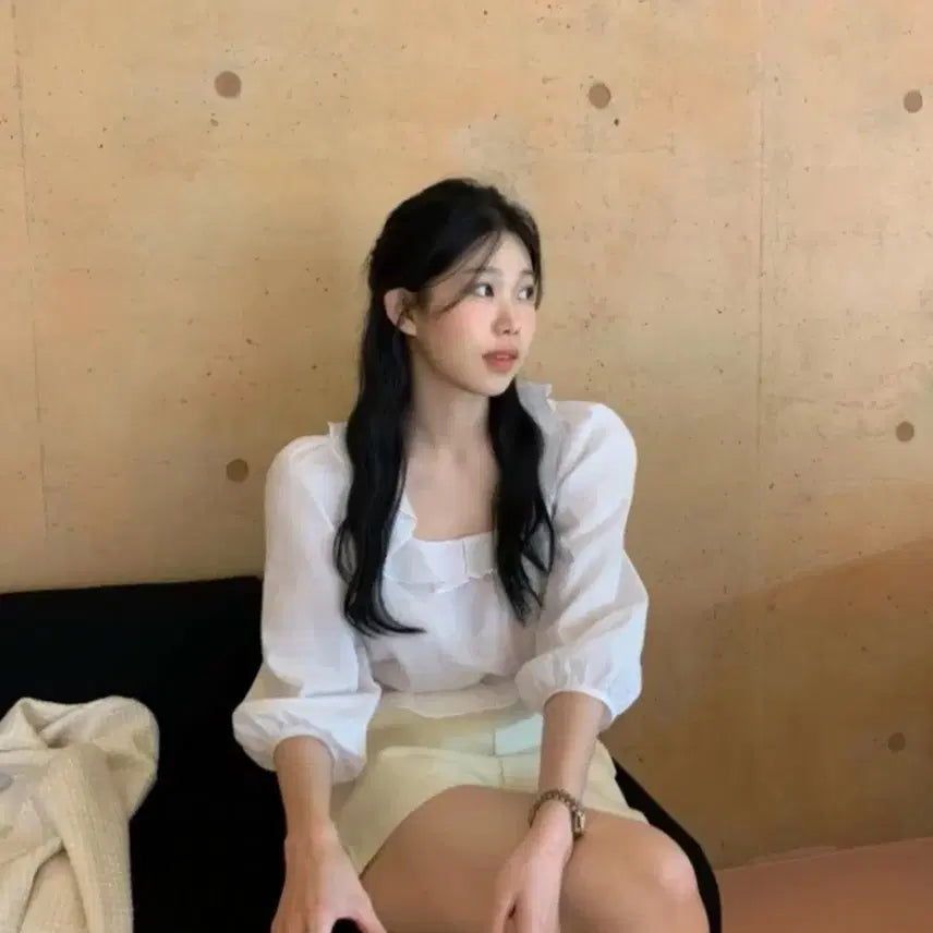 [BUNJANG] Ownt Daisy Blouse White / Ownt 온트 데이지 블라우스