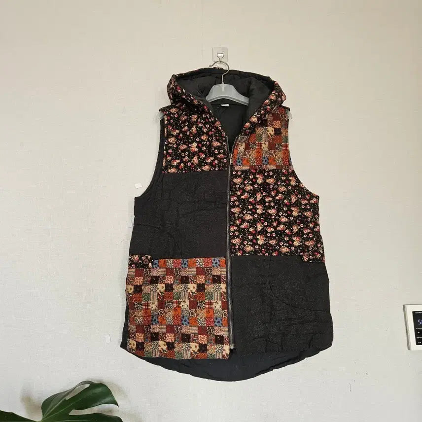 [BUNJANG] Patchwork Hooded Vest / 패치워크 후드느빔 베스트