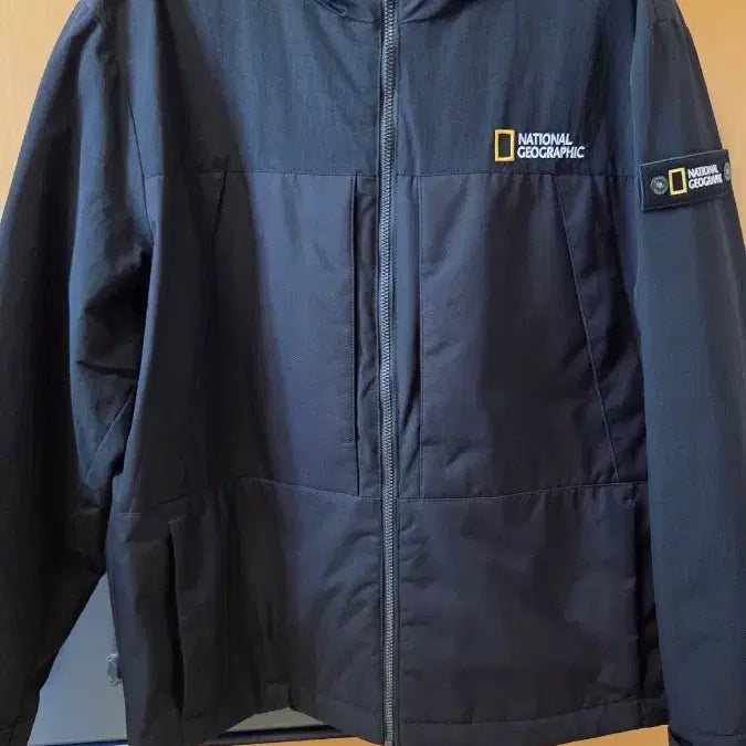 [BUNJANG] National Geographic Windbreaker Jacket / 내셔널지오그래픽 바람막이