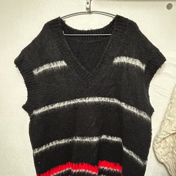 [BUNJANG] Striped Knit Vest - Black / 단가라 니트 조끼 검정