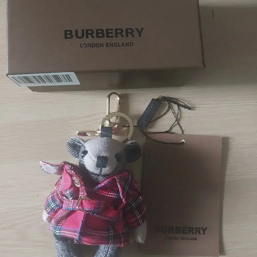 [BUNJANG] Burberry Teddy Bear Keyring with Check Coat Pattern / 버버리 테디베어 키링 체크 코트