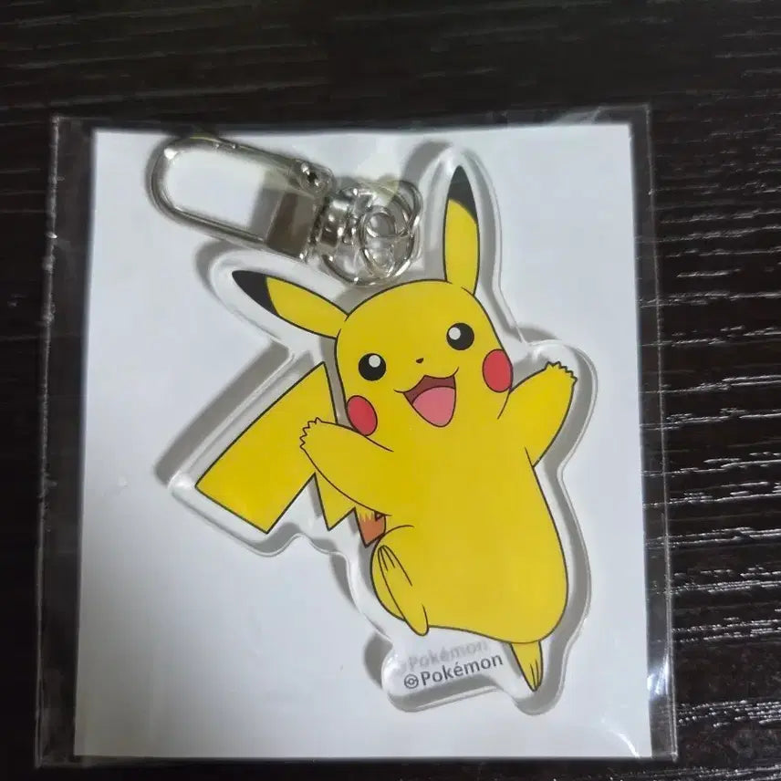 [BUNJANG] Pokemon Pikachu Acrylic Keyring / 새상품 포켓몬 피카츄 아크릴 키링