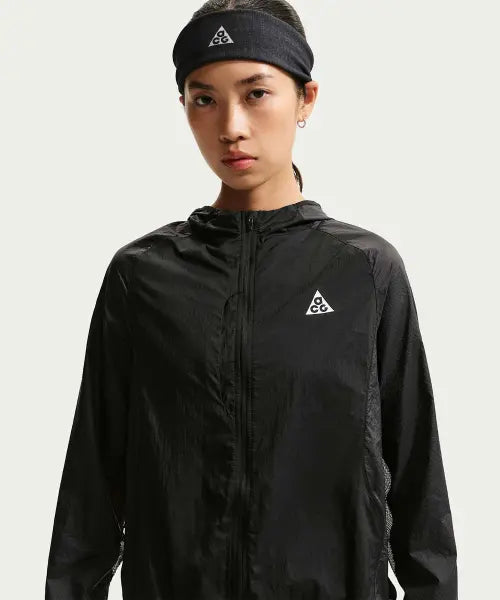 [NIKE] W ACG UV AIREEZ JKT - BLACK/BLACK/(SUMMIT WHITE) / ACG 에어리즈 UV 차단 트레일 러닝 재킷 W - 블랙:서밋 화이트 / IQ8124-010