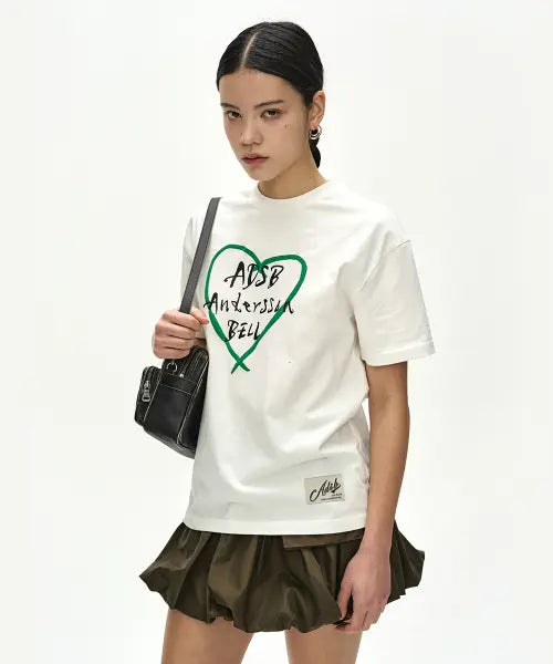 [ADSB ANDERSSON BELL] UNISEX HEART KELLY LOGO T-SHIRT atb1682u(WHITE/GREEN)