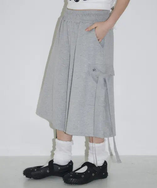 [SLEEKGLOW] Cargo Strap Bermuda Sweatpants [Gray] / 카고 스트랩 버뮤다 스웨트 팬츠[그레이]