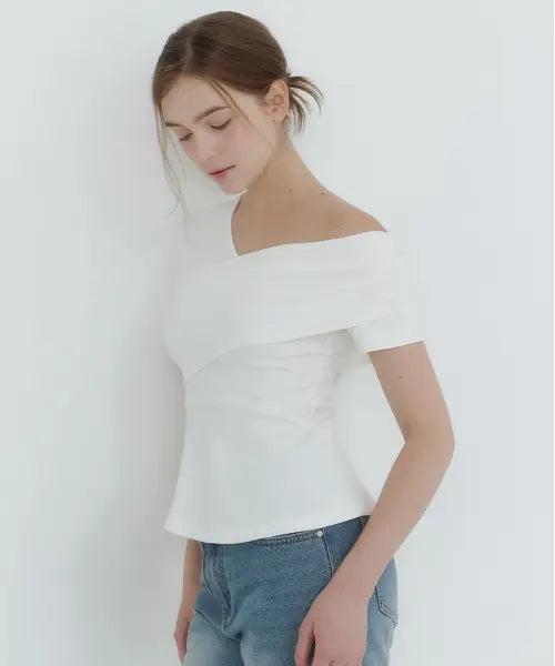 [MICANE] Yaelin One Shoulder Peplum Tee / 야엘린 원 숄더 페플럼 티