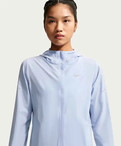 [NIKE] W NK SWIFT RPL PKBL JKT - ALUMINUM/(REFLECTIVE SILV) / 스위프트 리펠 패커블 러닝 재킷 W - 알루미늄 / HQ0651-468
