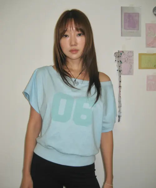 [HOMEBODY THINGS] One -Shoulder T-Shirt (MINT)