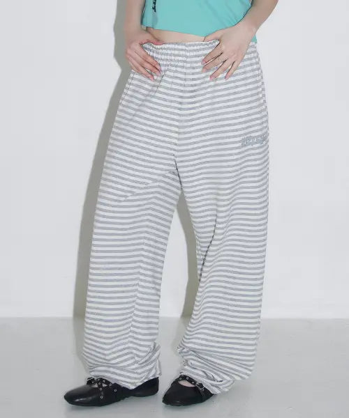 [SLEEKGLOW] Stripe Lettering Sweatpants [Gray] / 스트라이프 레터링 스웨트 팬츠[그레이]