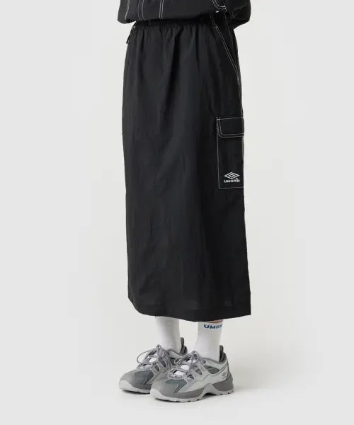 [UMBRO] Crispy Tasslan Women's Cargo Long Skirt Black UR222CSK59 / 크리스피 타슬란 우먼스 카고 롱 스커트 블랙 UR222CSK59