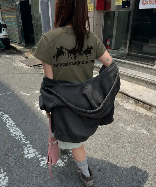 [TANSANMAGNESIUM] Horse Rabbit T-Shirt (Khaki/Black) / 홀스 래빗 티셔츠 (카키/블랙)