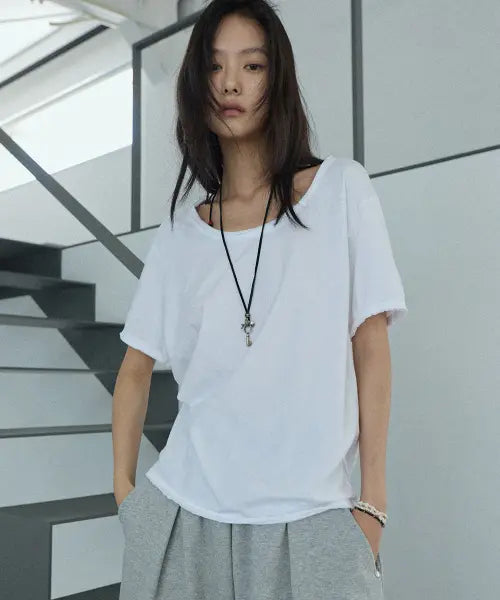 [RENSE] Raw Edge U-Neck Half Tee White