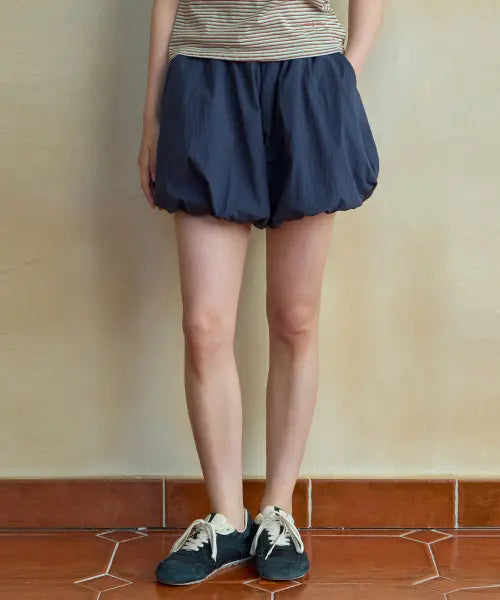 [WEDNESDAYOASISFORWOMEN] Sugar Pumpkin Shorts_NAVY(WB6PT25) / 슈가 펌킨 쇼츠_NAVY(WB6PT25)