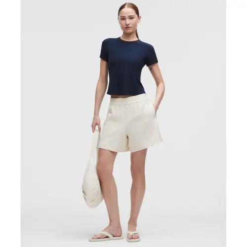 [LULULEMON] Breezly Mid-Rise Shorts 6-inch / 브리즐리 미드라이즈 쇼츠 6inch  LTIV