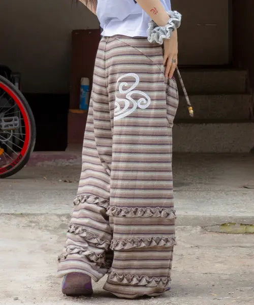 [RuNaKi'Hu'] WXP086 Tayutau Stripe Frill Balloon Pants (Brown) / WXP086 타유타우 스트라이프 프릴 벌룬 팬츠 (BROWN)